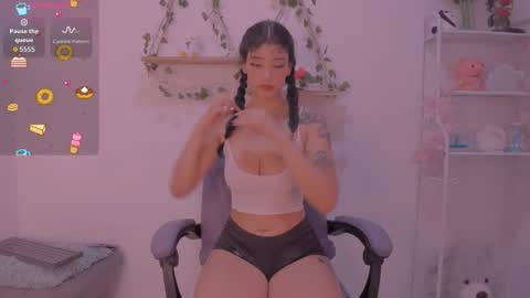 Snapshot of namibergman_ chatting on 5, 11, 2025 N A M I - OF namibergmant online show from 5, 11, 2025