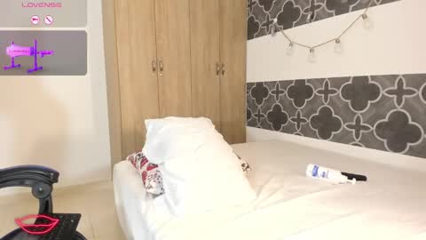 Snapshot of namimayers2 chatting on 11, 10, 2025 namimayers2 online show from 11, 10, 2025