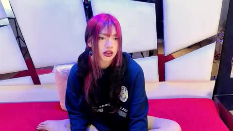     online show from 14, 12, 2025