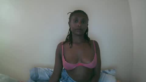 Snapshot of nana2095 chatting on 12, 6, 2026 nana2095 online show from 12, 6, 2026