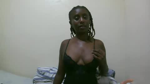 Snapshot of nana2095 chatting on 28, 6, 2026 nana2095 online show from 28, 6, 2026