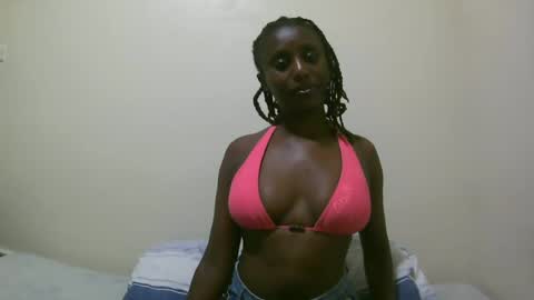 Snapshot of nana2095 chatting on 30, 6, 2026 nana2095 online show from 30, 6, 2026