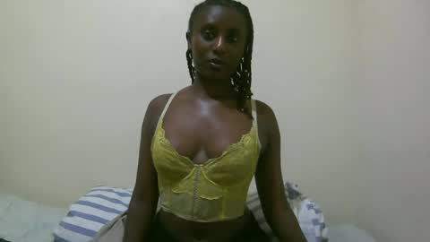Snapshot of nana2095 chatting on 2, 7, 2026 nana2095 online show from 2, 7, 2026