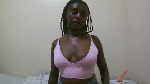 Snapshot of nana2095 chatting on 29, 7, 2026 nana2095 online show from 29, 7, 2026