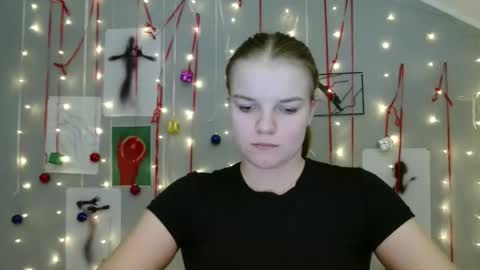 Nana online show from 6, 11, 2025