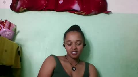 nandrianina416143 online show from 22, 4, 2026