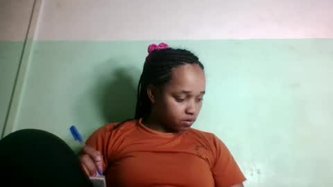 nandrianina416143 online show from 12, 6, 2026
