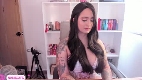 ELLA online show from 24, 12, 2024