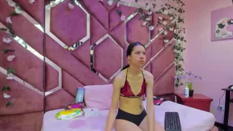 Snapshot of nanis_james15 chatting on 2, 5, 2026 nanis james15 online show from 2, 5, 2026