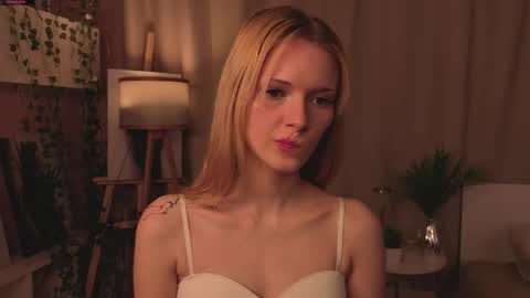 nannetteterrill online show from 21, 4, 2026