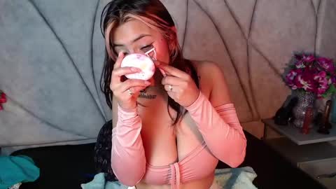 Snapshot of nany_pretty chatting on 15, 12, 2024 nany_pretty online show from 15, 12, 2024