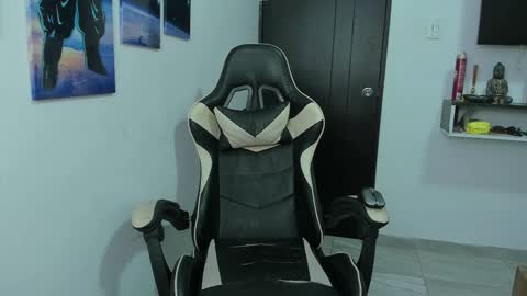 naomi_berckley online show from 15, 10, 2025