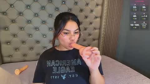 NAOMI online show from 25, 4, 2026