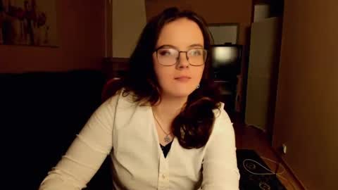 naomi_di online show from 24, 7, 2026