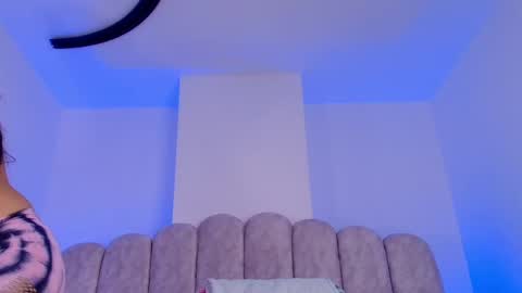 naomi online show from 20, 4, 2026