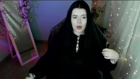 Naomi online show from 21, 4, 2026