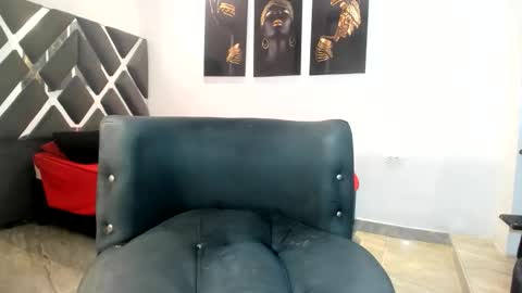 Snapshot of naomiwildburn chatting on 24, 11, 2025 naomiwildburn online show from 24, 11, 2025