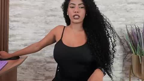 Naomi     online show from 22, 7, 2026