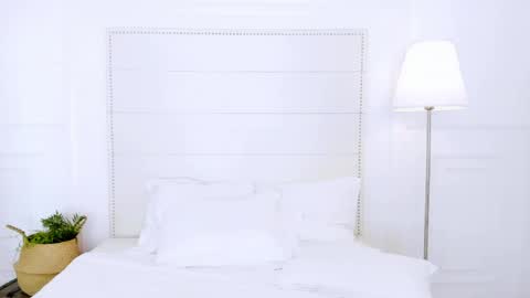 Naomi online show from 21, 4, 2026