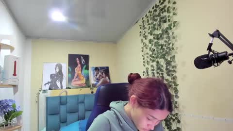 Snapshot of naomy777_ chatting on 4, 1, 2025 naomy online show from 4, 1, 2025