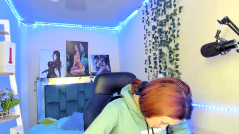 Snapshot of naomy777_ chatting on 5, 1, 2025 naomy online show from 5, 1, 2025