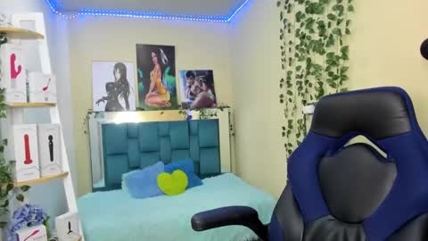 Snapshot of naomy777_ chatting on 28, 1, 2025 naomy online show from 28, 1, 2025