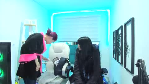 Snapshot of naomy777_ chatting on 28, 10, 2025 naomy online show from 28, 10, 2025