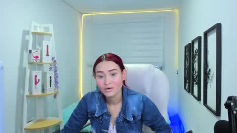 Snapshot of naomy777_ chatting on 13, 11, 2025 naomy online show from 13, 11, 2025