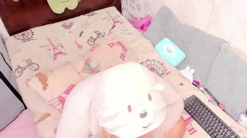 Naomyfoxx online show from 17, 5, 2026