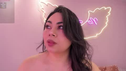 Naomy  online show from 25, 4, 2026