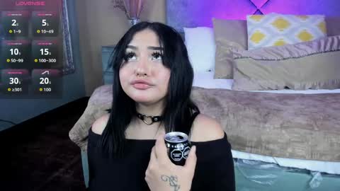 Naomy online show from 24, 4, 2026