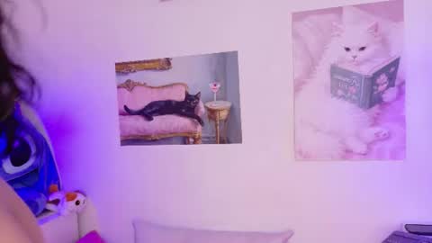 nara_pink online show from 25, 7, 2026