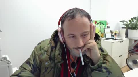 Snapshot of nassobout chatting on 24, 1, 2025 nassobout online show from 24, 1, 2025