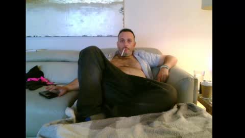 Snapshot of nassobout chatting on 17, 9, 2025 nassobout online show from 17, 9, 2025