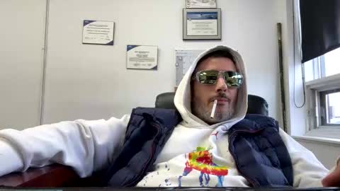 nassobout online show from 4, 4, 2026