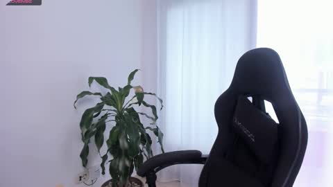 nat_bakerss online show from 24, 2, 2026