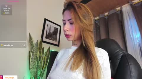 Snapshot of natababe_ chatting on 7, 1, 2026 natababe_ online show from 7, 1, 2026