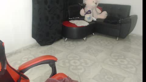 Nata Ramirez online show from 28, 2, 2025