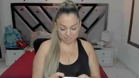 natalia5560 online show from 20, 10, 2025