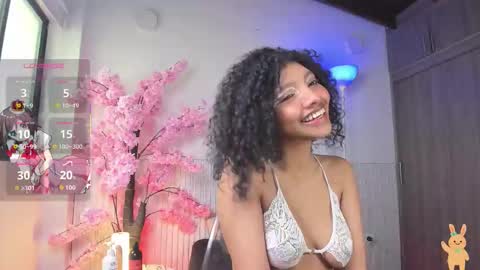 Snapshot of natalia_blue1 chatting on 11, 10, 2025 Natalia online show from 11, 10, 2025