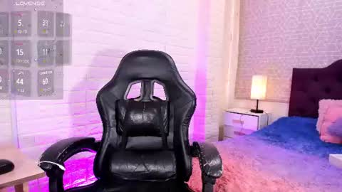 Natalia Kiss online show from 22, 7, 2026