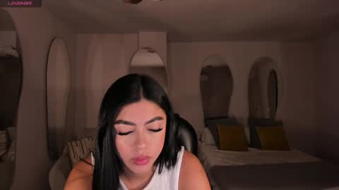 Snapshot of nataliagaret chatting on 14, 9, 2025 Nata online show from 14, 9, 2025