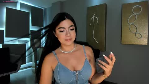 Snapshot of nataliagaret chatting on 20, 11, 2025 Nata online show from 20, 11, 2025