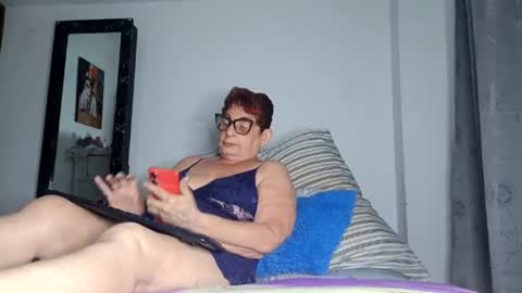 Snapshot of nataliamom chatting on 9, 8, 2026 Natalia online show from 9, 8, 2026