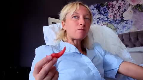 Natalie online show from 27, 7, 2026