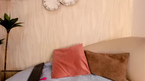 Snapshot of natalie_fox__ chatting on 6, 7, 2026 Naty online show from 6, 7, 2026