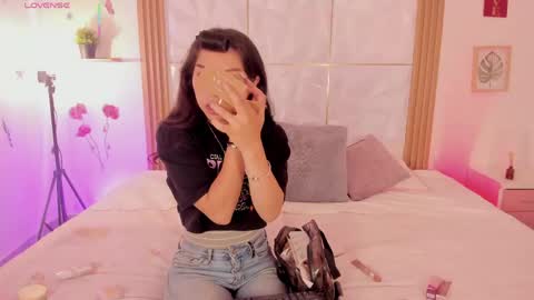 Snapshot of natalie_jaensen chatting on 28, 5, 2026 online show from 28, 5, 2026