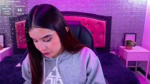 natalie  online show from 24, 11, 2025