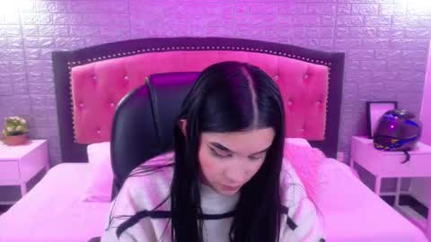 natalie  online show from 19, 1, 2026