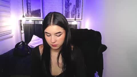 natalie  online show from 24, 4, 2026